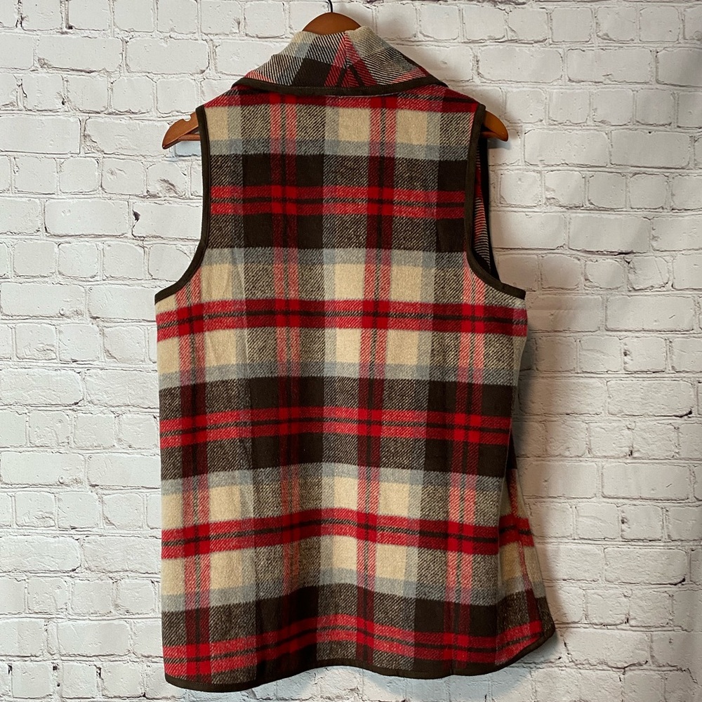 NWOT Altar’d State Plaid Vest - Picture 12 of 14